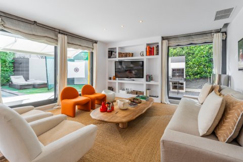 House for sale Madrid, Spain 5 bedrooms, 328 sq.m. No. 122522 - photo 9