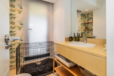 House for sale Madrid, Spain 5 bedrooms, 328 sq.m. No. 122522 - photo 18