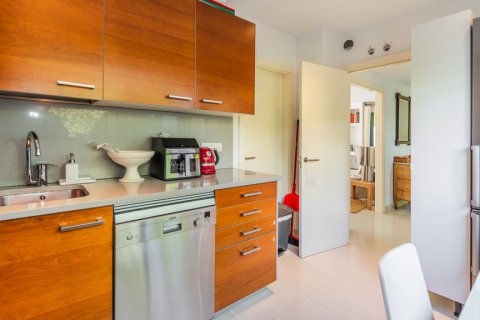 House for sale Madrid, Spain 5 bedrooms, 328 sq.m. No. 122522 - photo 16