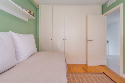 House for sale Madrid, Spain 5 bedrooms, 328 sq.m. No. 122522 - photo 28