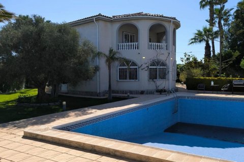 Villa à vendre La Siesta, Alicante, Espagne, 5 chambres,  No. 125350 - photo 4