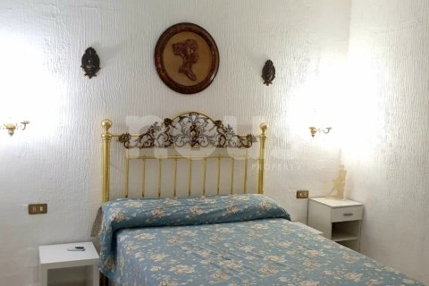Apartment for sale Los Cristianos, Tenerife, Spain 1 bedroom, 48 sq.m. No. 127602 - photo 20
