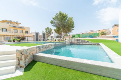 Apartment for sale in Torrevieja, Alicante, Spain 3 bedrooms, 82 sq.m. No. 121296 - photo 7