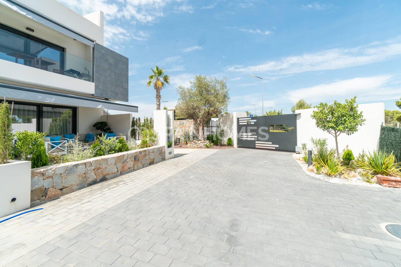 Apartment in Torrevieja, Alicante, Spain 3 bedrooms, 82 sq.m. No. 121296