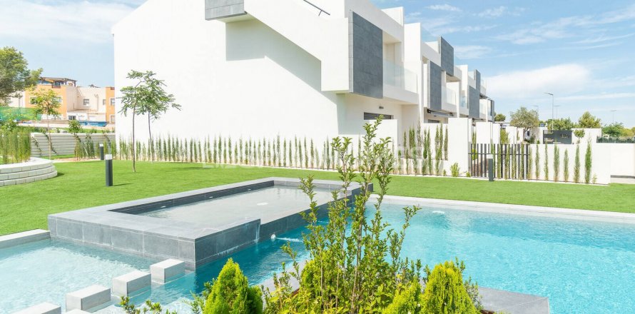 Квартира в Торревьеха, Аликанте, Испания 3 спальни, 82м2 №121296