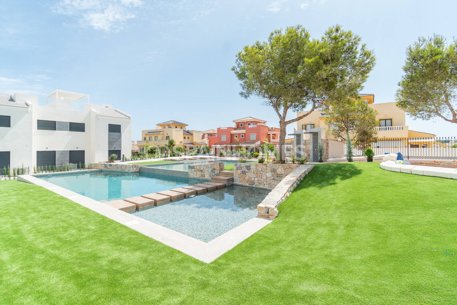 Apartment in Torrevieja, Alicante, Spain 3 bedrooms, 82 sq.m. No. 121296