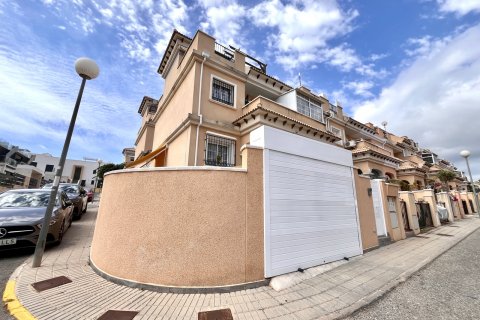 Villetta a schiera in vendita Alicante, Spagna 3 camere da letto, 96 mq. N° 125183 - foto 3
