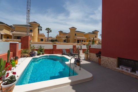 Villa en venta Algorfa, Alicante, España 3 dormitorios, 229 m2 No. 125178 - foto 16