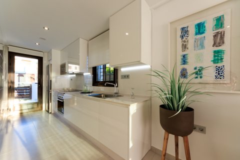 Продажа квартиры в Пилар де ла Орадада, Аликанте, Испания 3 спальни, 107м2 №123113 - фото 12
