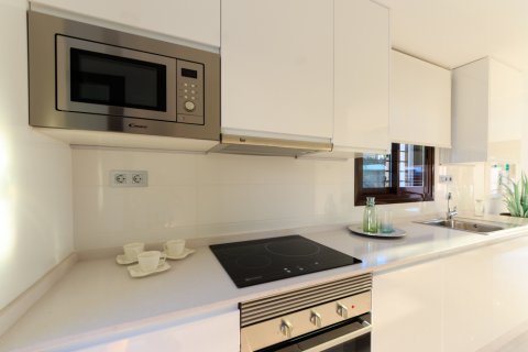 Продажа квартиры в Пилар де ла Орадада, Аликанте, Испания 3 спальни, 107м2 №123113 - фото 15