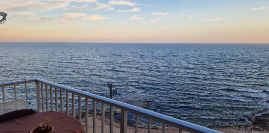 Apartment Torrevieja, Alicante, Spain 3 bedrooms, 98 sq.m. No. 125453