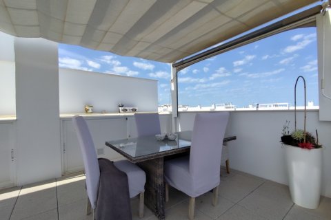 Продажа квартиры Вистабелья, Аликанте, Испания 2 спальни, 75м2 №125452 - фото 19