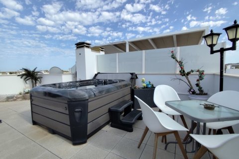 Продажа квартиры Вистабелья, Аликанте, Испания 2 спальни, 75м2 №125452 - фото 15
