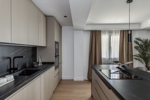 Apartment for sale Madrid, Spain 3 bedrooms, 186 sq.m. No. 122772 - photo 15