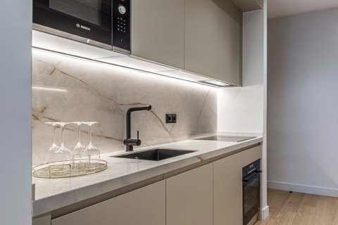 Продажа квартиры в Мадрид, Испания 2 спальни, 118м2 №122769 - фото 16