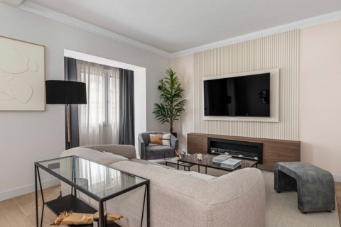 Продажа квартиры в Мадрид, Испания 2 спальни, 118м2 №122769 - фото 9
