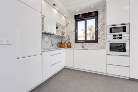 Villa in vendita La Mata, Alicante, Spagna 4 camere da letto, 210 mq. N° 122834 - foto 2