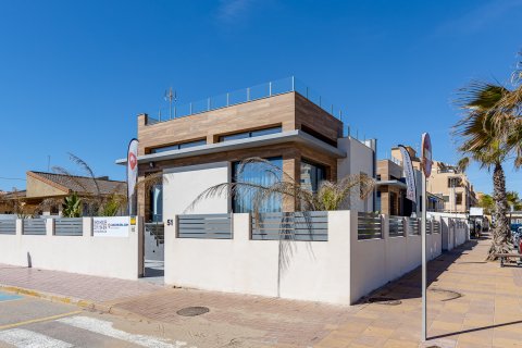 Villa in vendita La Mata, Alicante, Spagna 4 camere da letto, 210 mq. N° 122834 - foto 4