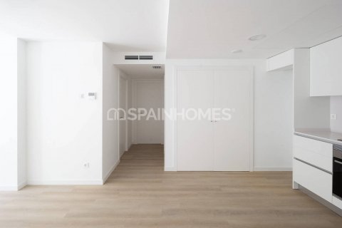 Продажа квартиры в Терраса, Барселона, Испания 3 спальни, 73м2 №120817 - фото 8