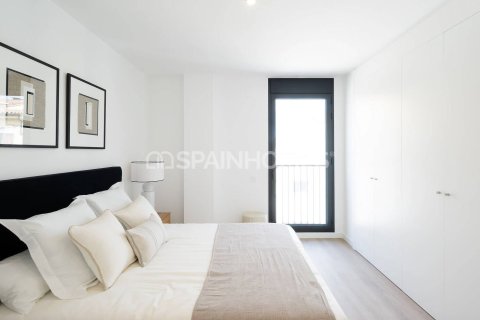 Apartment for sale in Terrassa, Barcelona, Spain 4 bedrooms, 94 sq.m. No. 120818 - photo 14