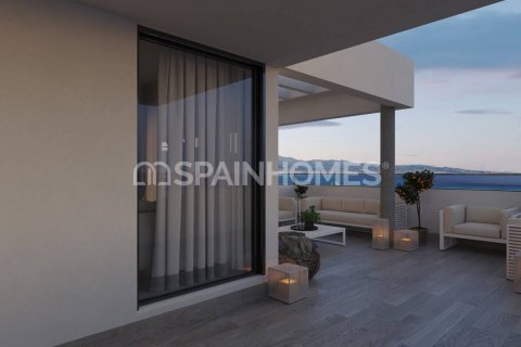 Продажа квартиры в Касарес, Малага, Испания 3 спальни, 87м2 №121747 - фото 1