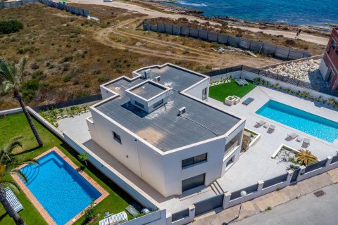 Villa for sale La Veleta, Alicante, Spain 5 bedrooms, 200 sq.m. No. 125037 - photo 1
