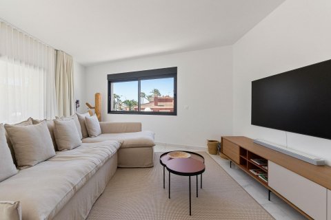 Villa for sale La Veleta, Alicante, Spain 5 bedrooms, 200 sq.m. No. 125037 - photo 8
