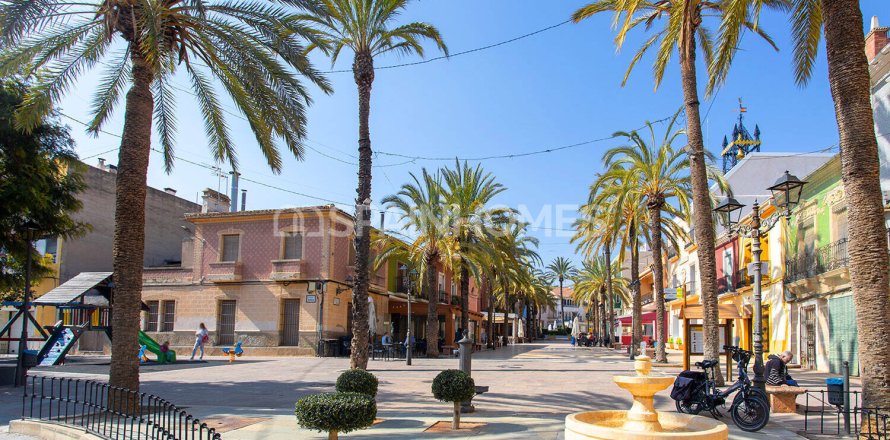 Penthouse in Alicante, Spain 3 bedrooms, 97 sq.m. No. 121459