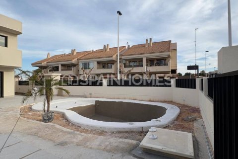 Villa for sale in San Pedro del Pinatar, Murcia, Spain 3 bedrooms, 121 sq.m. No. 121460 - photo 9