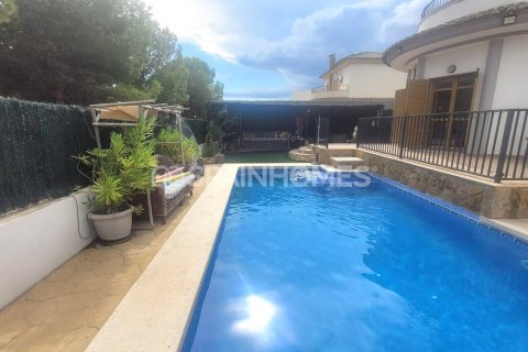 Villa till salu Finestrat, Alicante, Spanien 3 sovrum, 180 kvm. Nr. 121463 - foto 4