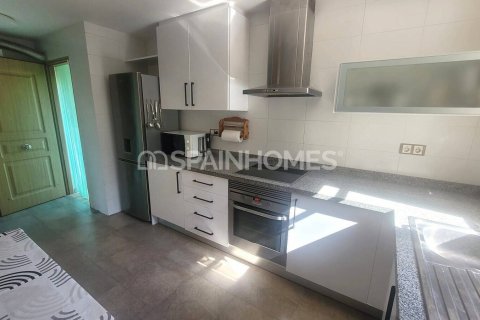 Villa till salu Finestrat, Alicante, Spanien 3 sovrum, 180 kvm. Nr. 121463 - foto 26
