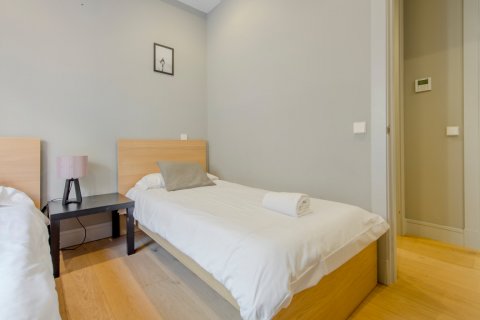 Appartamento in vendita Madrid, Spagna 3 camere da letto, 87 mq. N° 121811 - foto 15