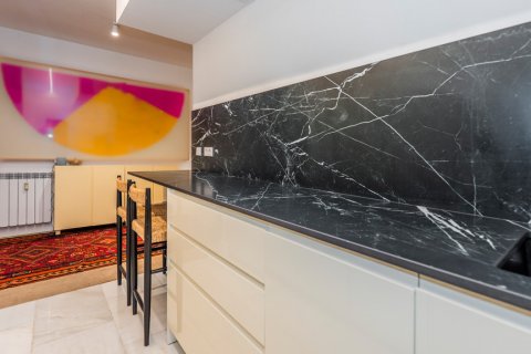Продажа квартиры в Мадрид, Испания 3 спальни, 106м2 №121807 - фото 25