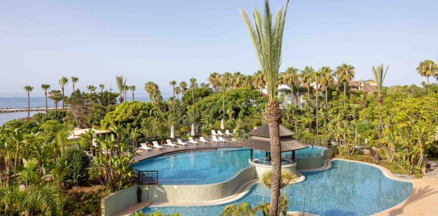 Apartament Marbella, Malaga, Hiszpania 3 sypialnie, 559 mkw. nr 124700