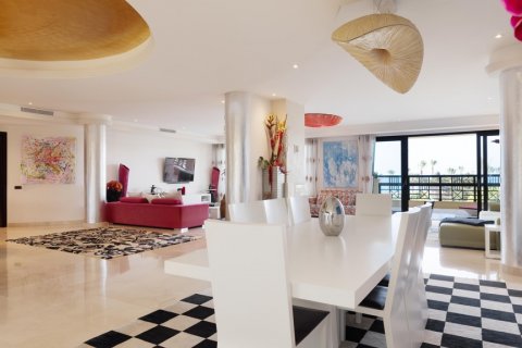 Apartament Marbella, Malaga, Hiszpania 3 sypialnie, 559 mkw. nr 124700 – zdjęcie 3