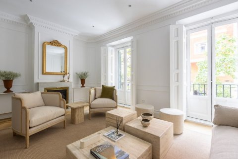 Wohnung zum Verkauf Madrid, Spanien 3 Schlafzimmer, 120 m2 Nr. 124695 - Foto 2