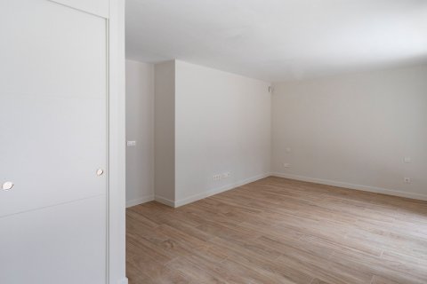 Duplex in vendita Madrid, Spagna 3 camere da letto, 197 mq. N° 120060 - foto 14