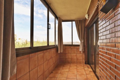 Продажа квартиры в Мадрид, Испания 4 спальни, 141м2 №120063 - фото 9