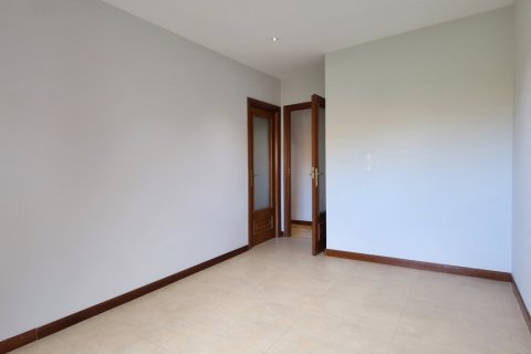 Продажа квартиры в Мадрид, Испания 4 спальни, 141м2 №120063 - фото 20
