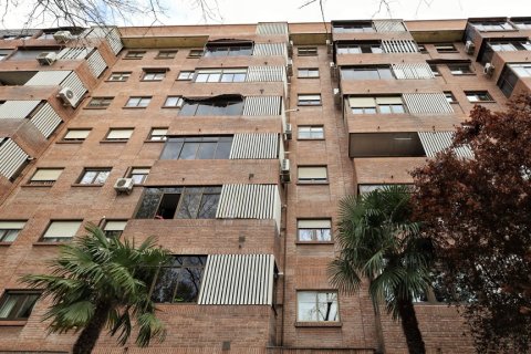 Продажа квартиры в Мадрид, Испания 4 спальни, 141м2 №120063 - фото 30