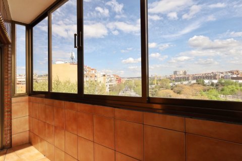 Продажа квартиры в Мадрид, Испания 4 спальни, 141м2 №120063 - фото 14