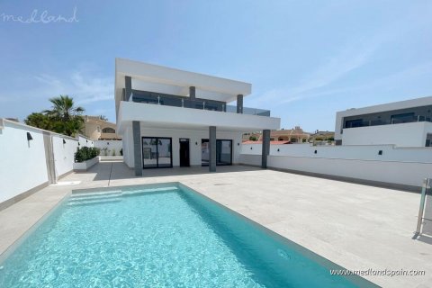 Villa till salu Rojales, Alicante, Spanien 3 sovrum, 282 kvm. Nr. 130197 - foto 1