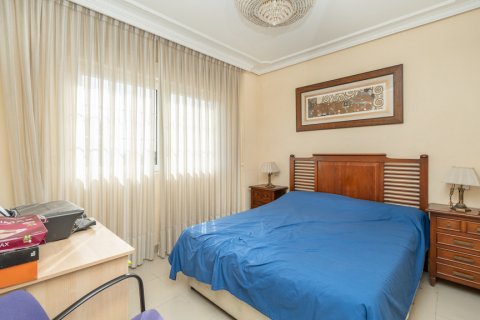 Huvila myytävänä Madrid, Espanja, 5 makuuhuonetta, 290 m2 No. 120406 - kuva 26