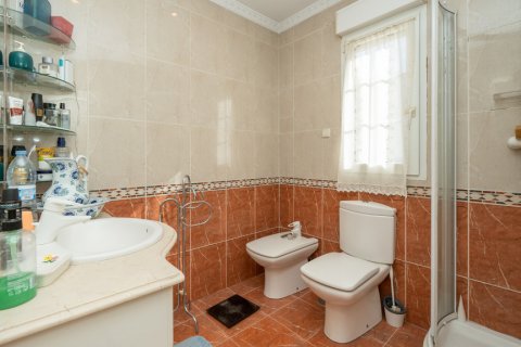 Huvila myytävänä Madrid, Espanja, 5 makuuhuonetta, 290 m2 No. 120406 - kuva 28