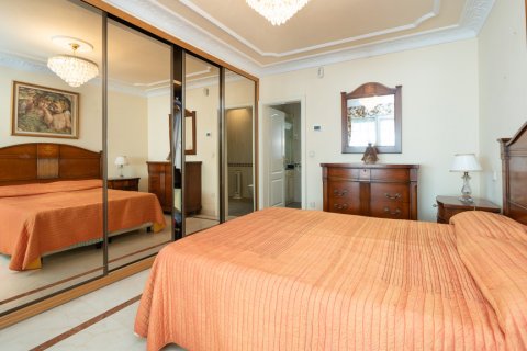 Huvila myytävänä Madrid, Espanja, 5 makuuhuonetta, 290 m2 No. 120406 - kuva 16