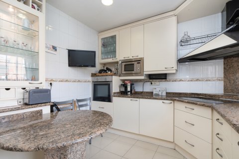 Huvila myytävänä Madrid, Espanja, 5 makuuhuonetta, 290 m2 No. 120406 - kuva 10