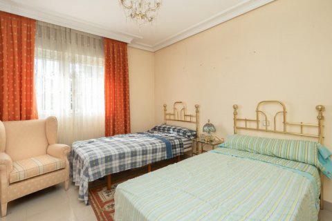 Huvila myytävänä Madrid, Espanja, 5 makuuhuonetta, 290 m2 No. 120406 - kuva 24