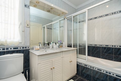 Huvila myytävänä Madrid, Espanja, 5 makuuhuonetta, 290 m2 No. 120406 - kuva 29