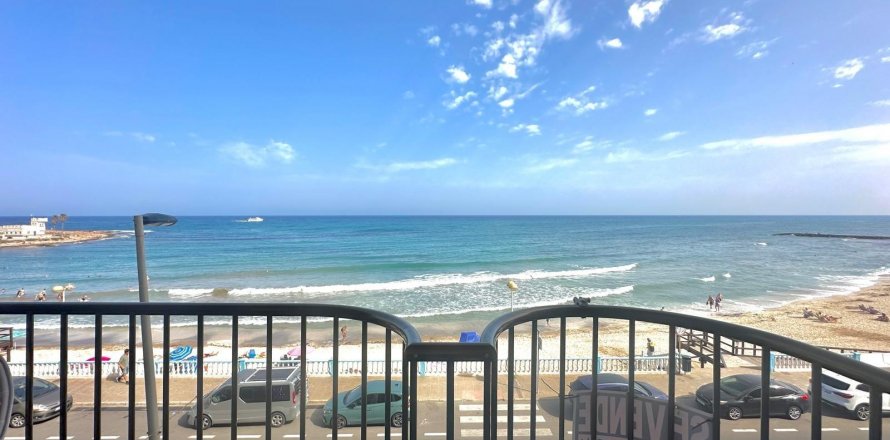 Apartment Torrevieja, Alicante, Spain 3 bedrooms, 120 sq.m. No. 125737