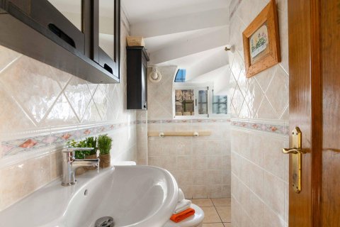 Casa adosada en venta La Florida, Alicante, España 5 dormitorios, 161 m2 No. 125736 - foto 17